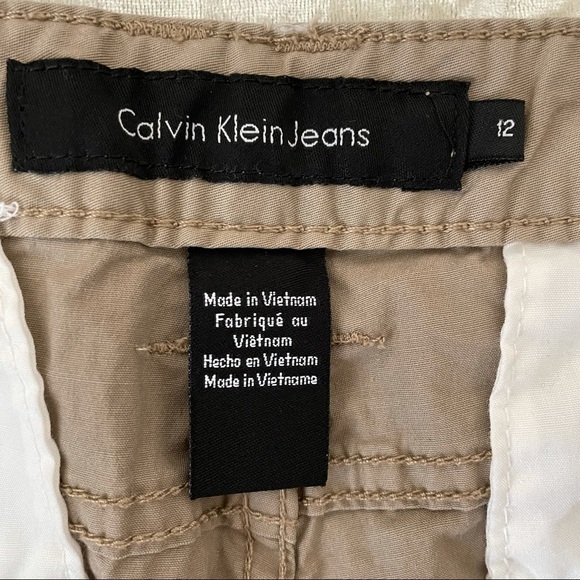 Calvin Klein Jeans Khaki Bermuda Shorts Utility Cargo Pockets Size 12 - Picture 3 of 7